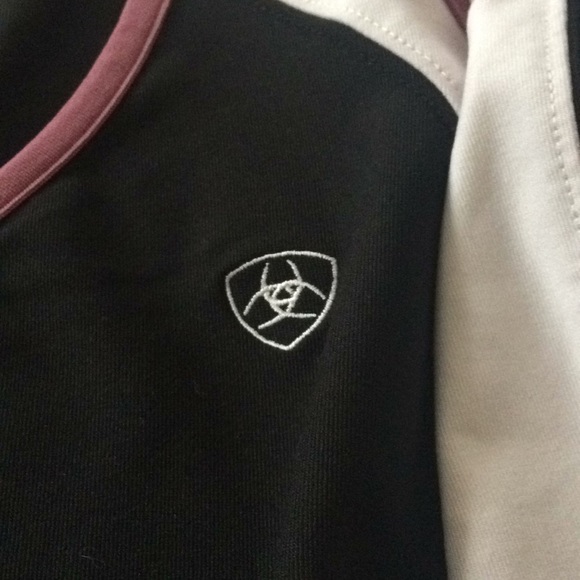 Ariat log T-shirt - Picture 4 of 4